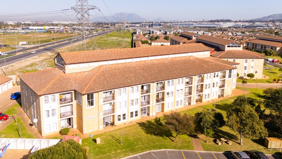 2 Bedroom Property for Sale in Burgundy Estate Western Cape